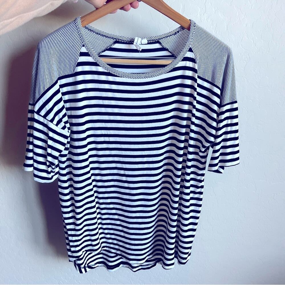 Cable & Gauge stripe top mod blouse large L